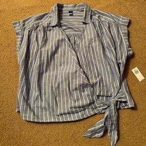 Old Navy Cropped Shirt